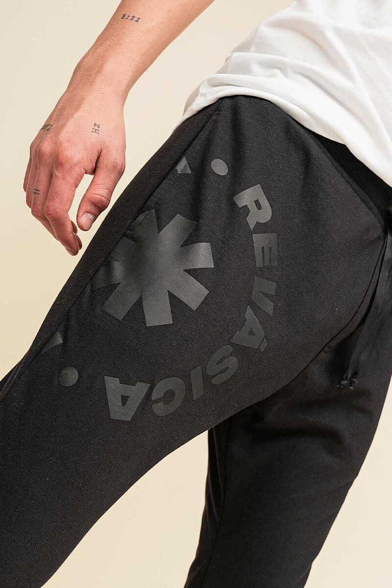 Jogger Big Logo estampado