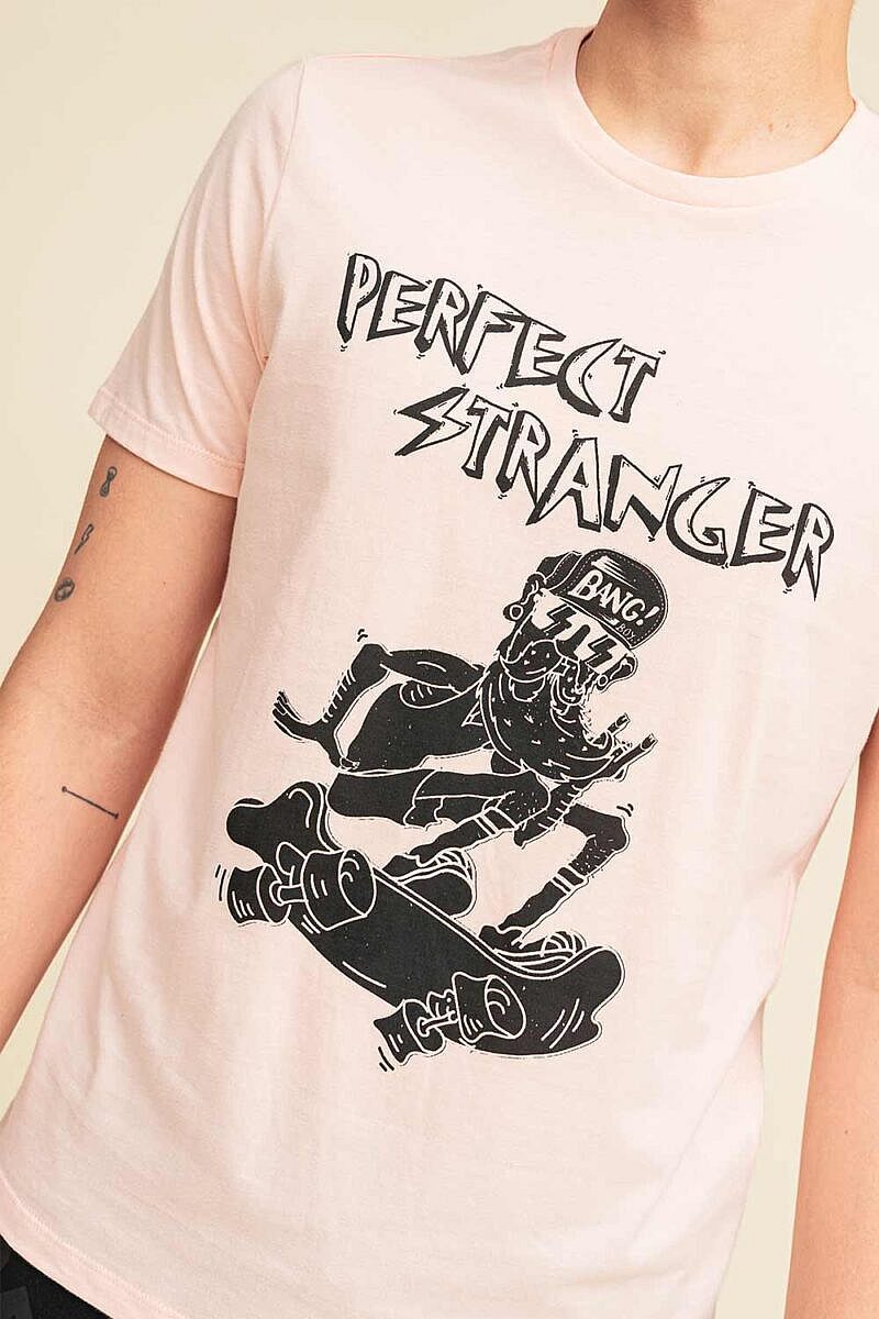 Camiseta Perfect Stranger manga corta con estampado